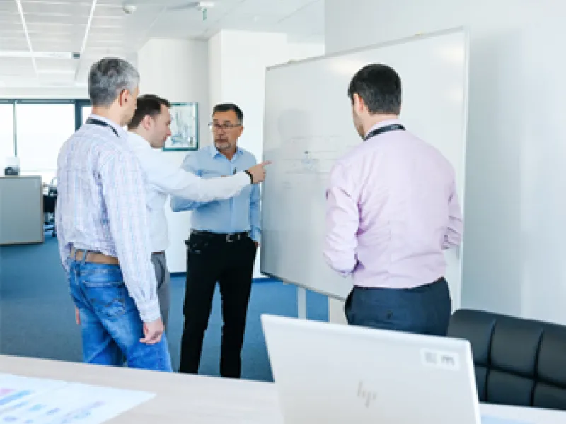 2024-Menschen, Arbeit, Office, Büro, NTB, Varna-2